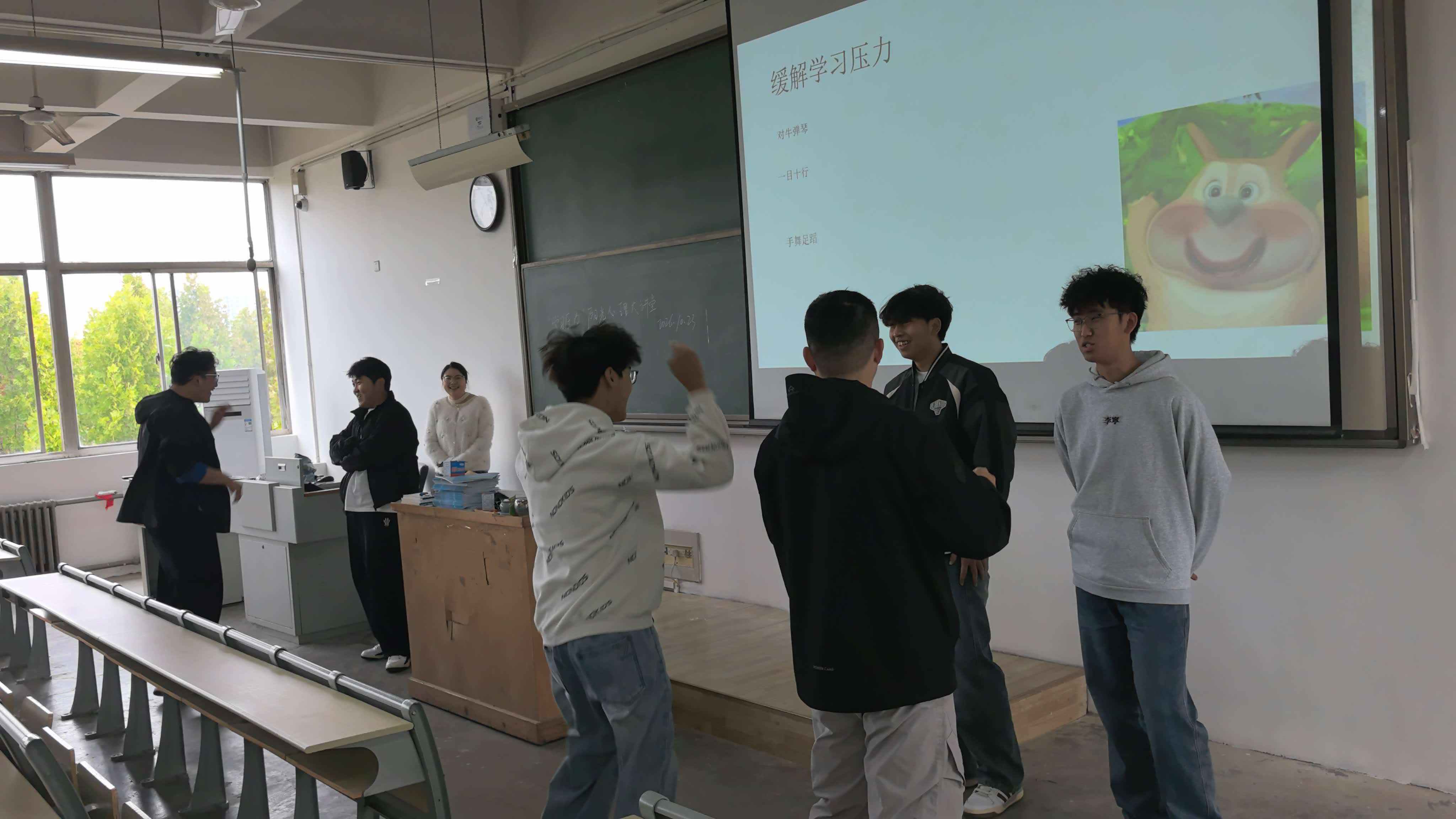 a4acb56ef642fed2d74b4d1b54e86869.jpg